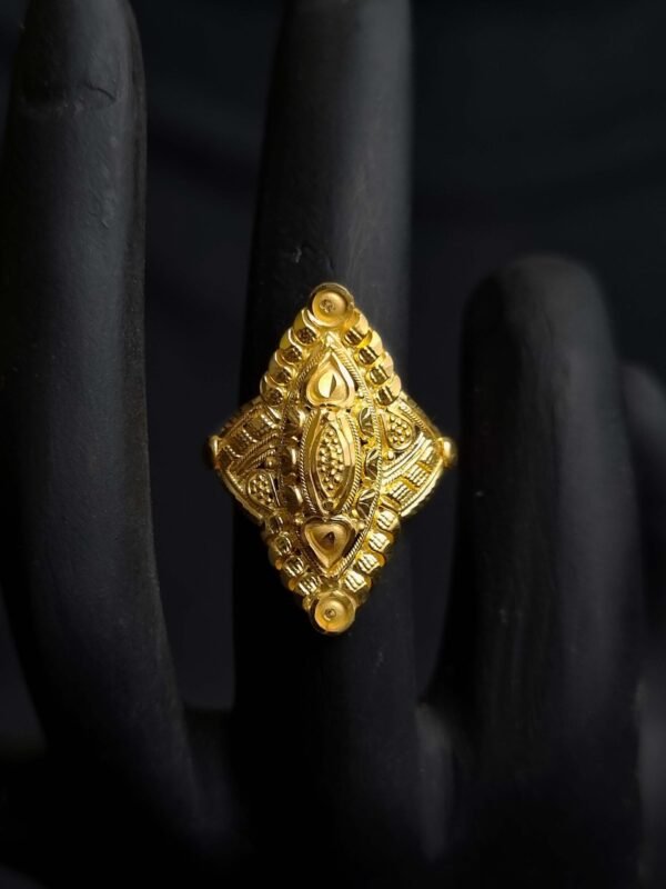 LADIES RING
